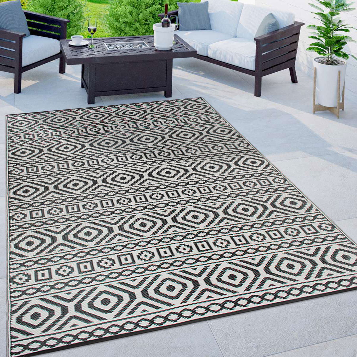Rugshop Indoor Outdoor Rugs 8X10 Geometric Reversible Plastic Black Patio Rugs - Picture 3 of 32